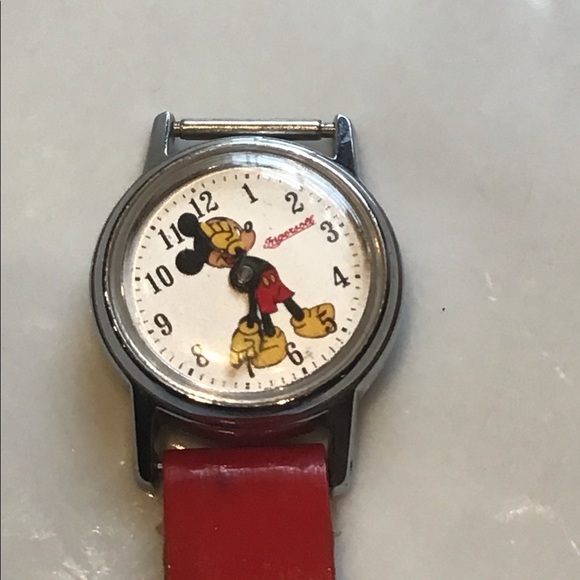 VINTAGE MICKEY MOUSE WATCH - Picture 1 of 5